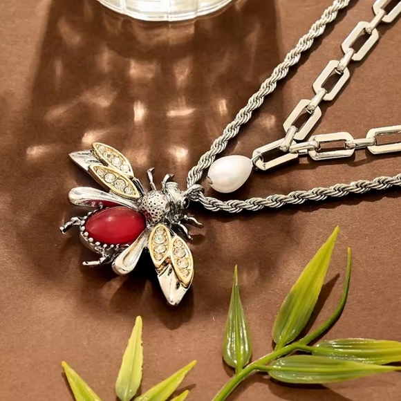Silver and Red Bee 🐝Pendant Necklace - Picture 2 of 5